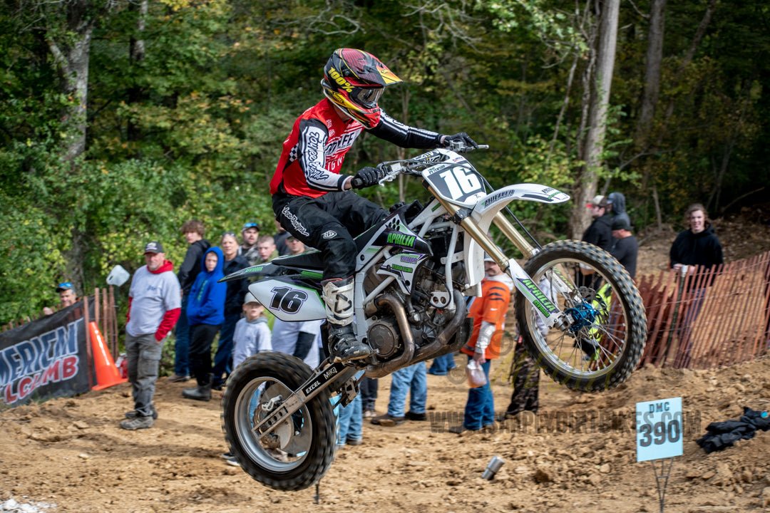 DVS23 - 182 - Simply Dirt Bikes