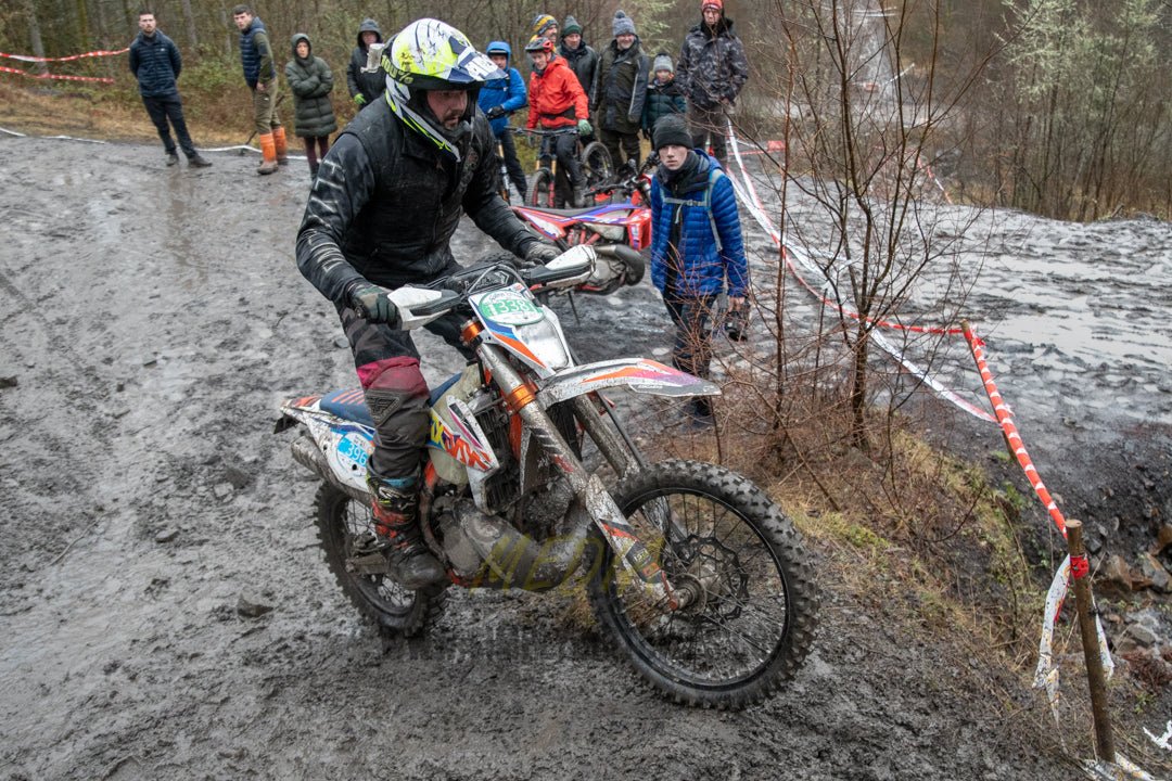 VX23RaceAM - 195 - Simply Dirt Bikes