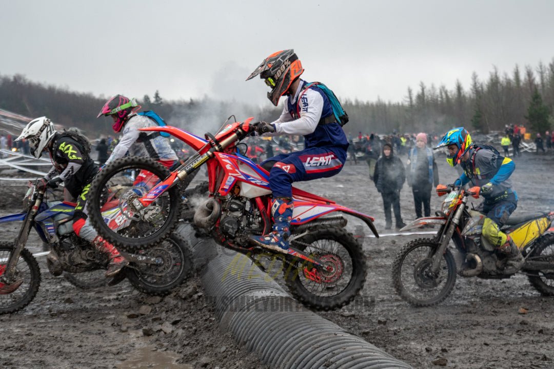 VX23RaceAM - 32 - Simply Dirt Bikes