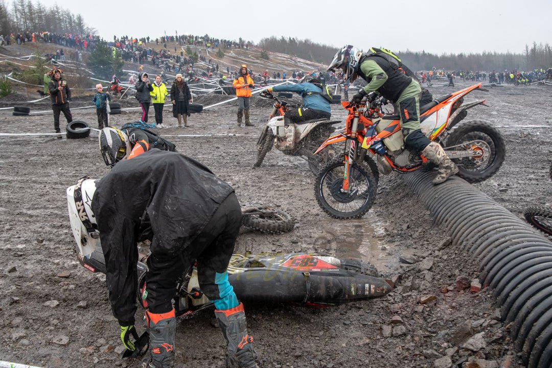VX23RaceAM - 62 - Simply Dirt Bikes
