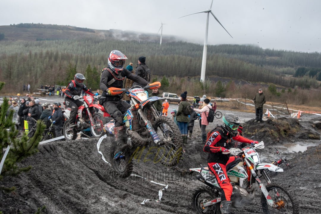 VX23RacePM - 122 - Simply Dirt Bikes