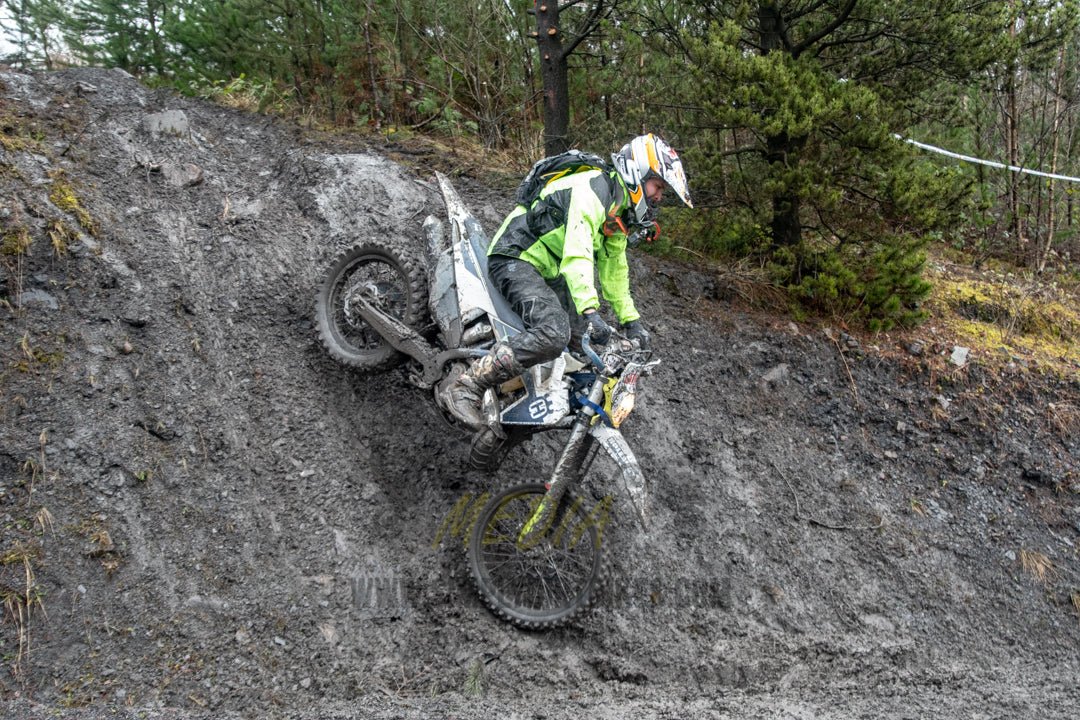 VX23RacePM - 199 - Simply Dirt Bikes