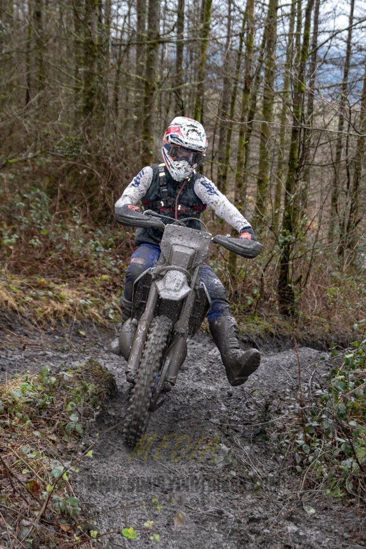 VX23RacePM - 244 - Simply Dirt Bikes