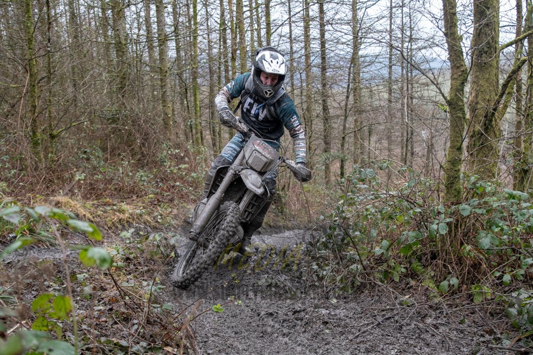 VX23RacePM - 256 - Simply Dirt Bikes