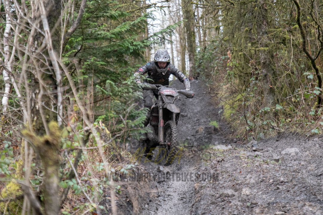 VX23RacePM - 317 - Simply Dirt Bikes