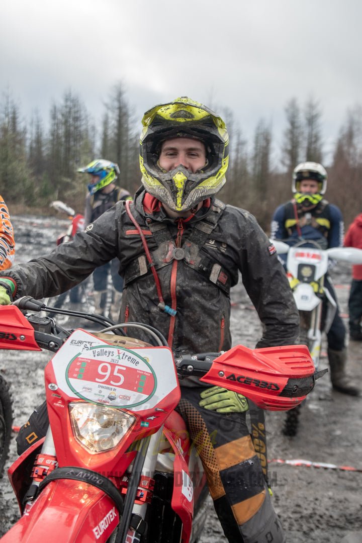 VX23RacePM - 81 - Simply Dirt Bikes