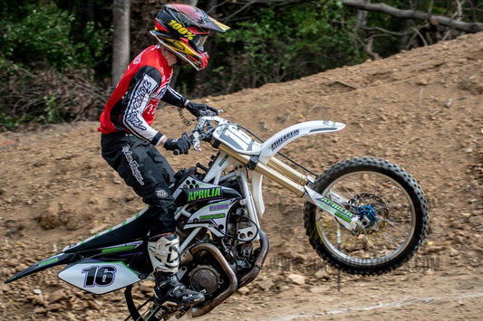 DVS23 - 183 - Simply Dirt Bikes