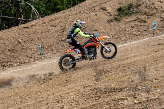 DVS23 - 201 - Simply Dirt Bikes