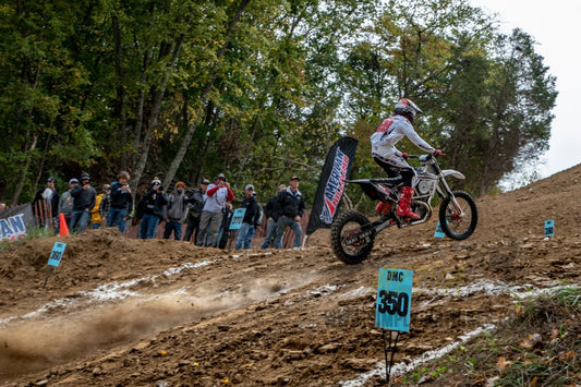 DVS23 - 61 - Simply Dirt Bikes