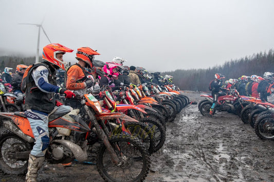 VX23RaceAM - 1 - Simply Dirt Bikes