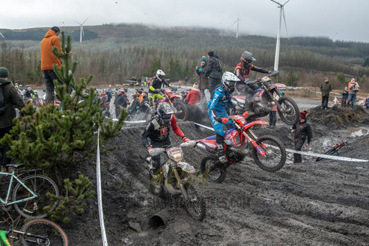 VX23RacePM - 112 - Simply Dirt Bikes