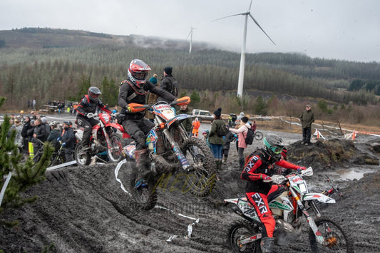 VX23RacePM - 122 - Simply Dirt Bikes