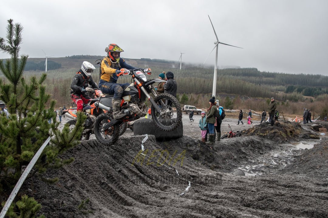 VX23RacePM - 134 - Simply Dirt Bikes