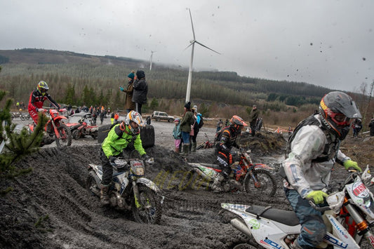 VX23RacePM - 137 - Simply Dirt Bikes