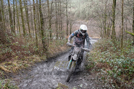 VX23RacePM - 203 - Simply Dirt Bikes