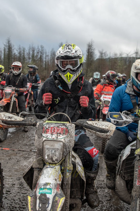VX23RacePM - 51 - Simply Dirt Bikes