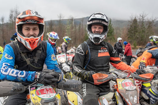 VX23RacePM - 77 - Simply Dirt Bikes